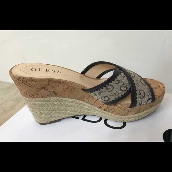 Guess signature canvas high heel sandals - Picture 3 of 4